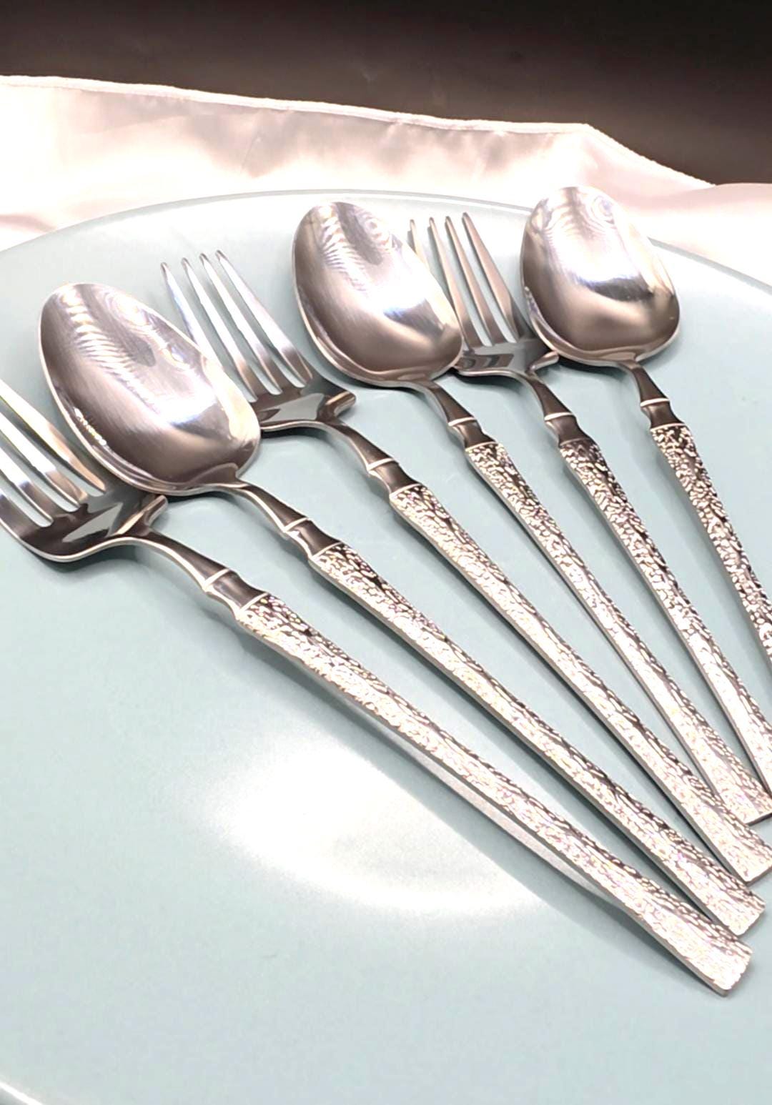 24-Piece Silver  Stainless Steel Dinnerware Cutlert Luxury Set for Special Events Mothers Day Gift