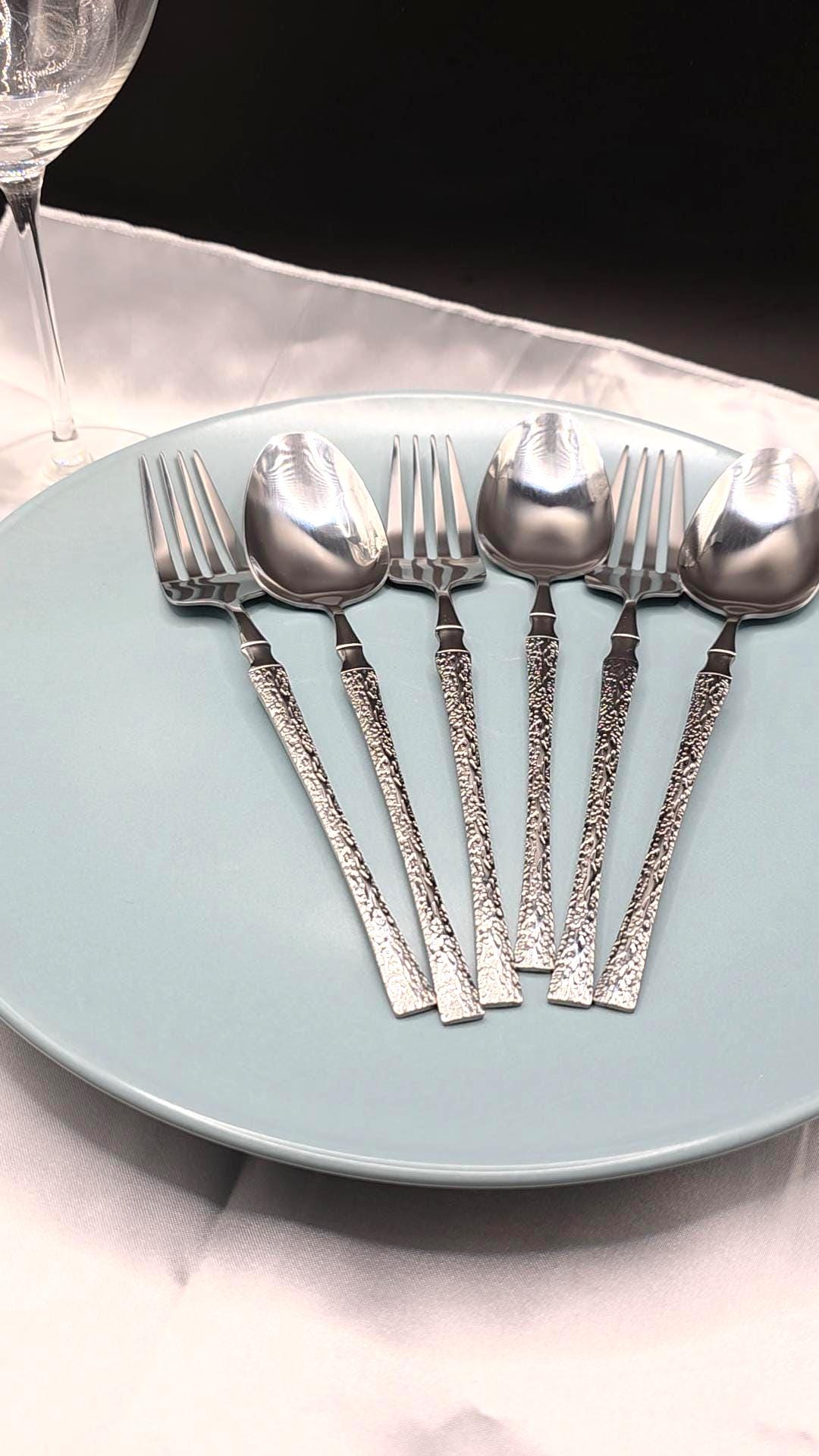 24-Piece Silver  Stainless Steel Dinnerware Cutlert Luxury Set for Special Events Mothers Day Gift