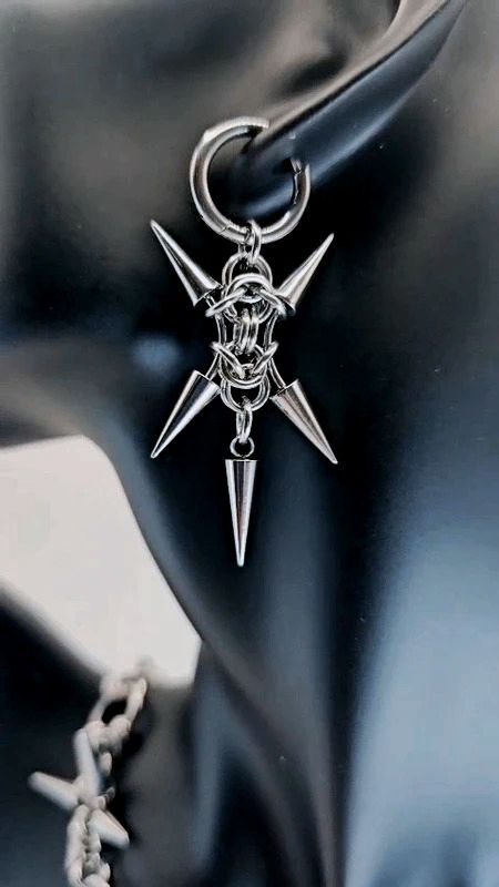 Five Spike Rivet Earring Stainless Steel Gothic Aesthetic Earring For Unisex